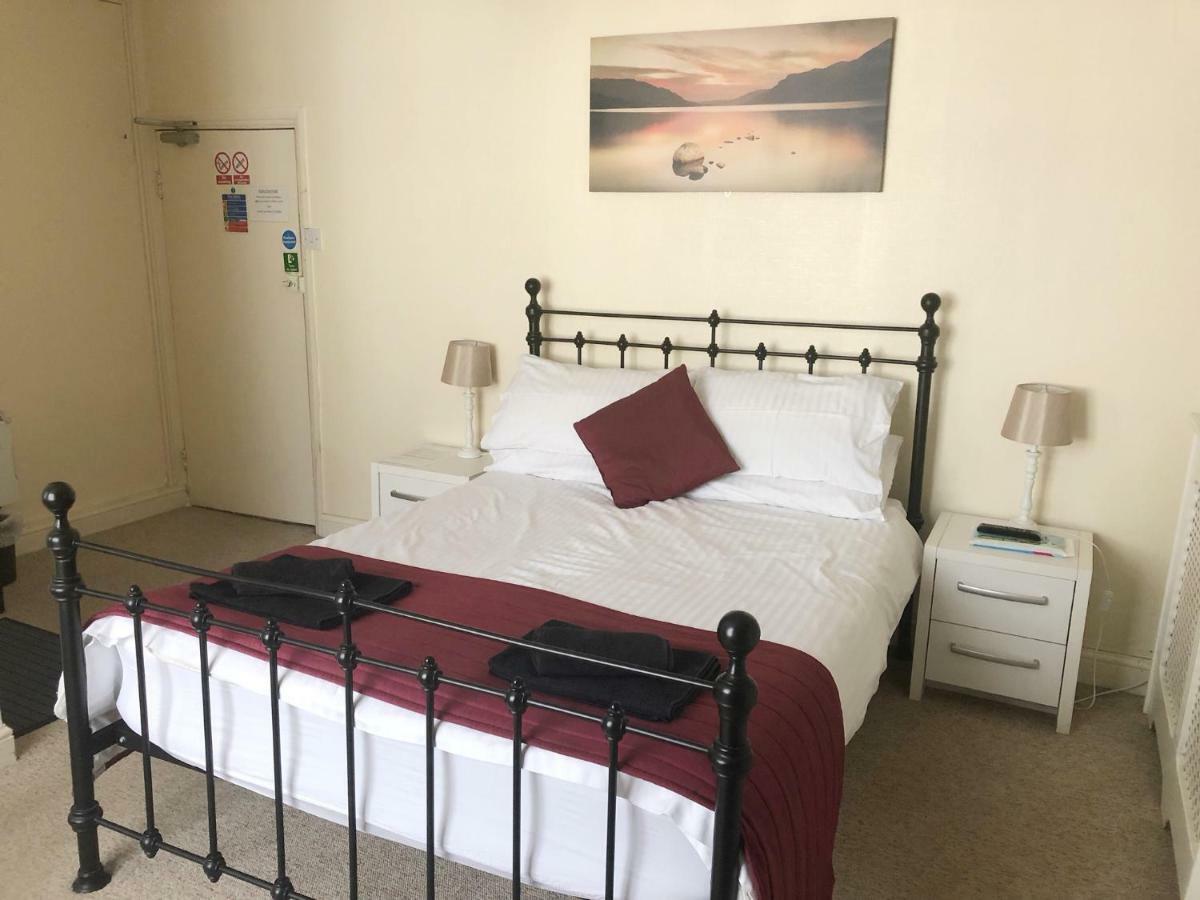 The Kings Head Hotel Chacewater Eksteriør billede